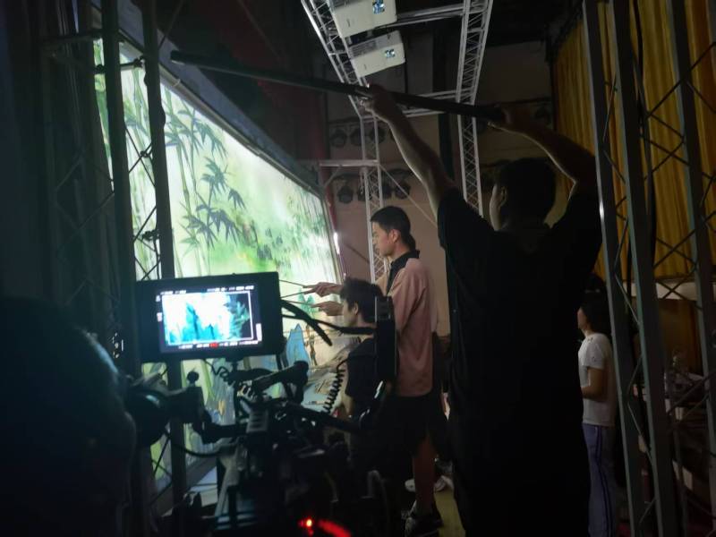 正定县TVC拍摄公司：美妆时尚造梦师，雕琢细节中的高级质感